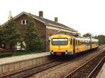 3201 (DHII) mit Zug 8344 Nieuweschans-Groningen auf Bahnhof Zuidbroek am 2-9-1992. Bild und scan: Date Jan de Vries. 
