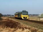 Wadloper 3101 mit einem Regionalzug zwischen Marinberg und Almelo bei Beerze am 23-2-2003.