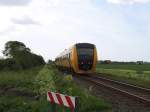 Wieder eine Buffel im Friesland! Hier ist Buffel 3416 mit einem Sonderzug zwischen Sneek und Stavoren unterwegs bei IJlst (Friesland) am 10-5-2009.