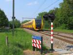3444 und 3443 mit Regionalzug 9162 Groningen-Zwolle bei Glimmen am 14-5-2008.