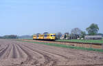 NS 185 unterwegs in ländlicher Umgebung als Zug 7846 (Winterswijk - Zutphen) nahe der ehemalige Haltestelle Warken am 02.05.1997, 13.23u.