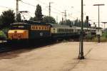 1107 der NS mit EC 147 Schiphol-Kln Hbf auf Bahnhof Emmerich am 22-07-1994. Bild und scan: Date Jan de Vries.