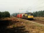 1160 mit Gterzug 45121 Beverwijk-Hagen Vorhalle bei Ginkel am 8-10-1996.