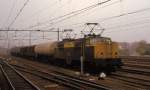 NS 1218 durchfhrt am 9.11.1987 mit einem Gterzug den Bahnhof Hengelo in  Richtung Deventer.