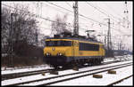 NS 1650 rangiert am 16.2.1991 um 13.05 Uhr im deutschen Grenzbahnhof Emmerich.