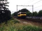 Lokzug mit lok 1612 zwischen Hilversum und Amersfoort bei Baarn am 12-6-1999.