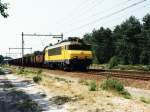 1636 mit einem Gterzug bei Nunspeet am 30-7-1991.