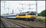 NS 1740 fährt mit einem Interregion nach Berlin aus den Niederlande kommend am 26.8.2001 in Bad Bentheim ein.