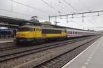 Am trüben 29.Augustus 2021 steht 1744 mit der IC-Berlijn in Deventer. Die IC-Züge Amsterdam--Bad Bentheim sind die allerletzte Diensten für diese einst 81 Stück starke Reihe.