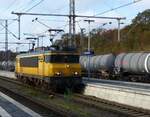 NS 1744 setzt sich in Bad Bentheim vor ihren Zug nach Amsterdam, 08.11.2023