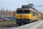 NS 1712 mit ein regionalzug nach Utrecht am 31/10/09 im bahnhof Harderwijk.