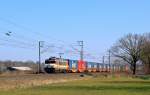 LOCON Benelux 9905 (ex NS 1836) ist mit einem KLV-Zug am 17.03.16 bei Gildehaus kurz vor der deutsch/niederländischen Grenze in die Niederlande unterwegs.