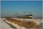 Der SGM-Triebzug 2974 fährt durch die winterliche Landschaft südlich von Dordrecht am 16.