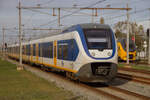 SLT Triebzug bei der Ankunft im Bahnhof Zaandam als Sprinter nach Rotterdam Centraal, am 03.11.2022.
