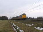 Koploper 4224 und eine unbekannte Koploper mit IC 736 Groningen CS-Schiphol bei Tynaarlo am 19-2-2010.