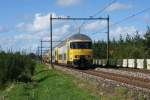 Doppelstockwagen 7460 mit schublok 1704 richtung Uitgeest und Haarlem.
Castricum 07-10-12