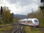 Der ICE International nach Brüssel kurz hinter Aachen Rothe Erde.

Das Foto entstand vom Bahnsteig aus. 