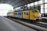 Eine die letzte plan V (938) auf Durchfahrt in Bf Haarlem am 22.04 2011.