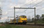 Plan V 480 en 443 mit Regionalzug RE 7037 Apeldoorn-Enschede bei Hengelo am 7-4-2014.
