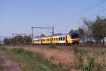 NS 2106 als Sonderzug von Zwolle nach Meppel bei Staphorst, km.92.5, am 28.04.1999, 16.14u.