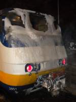 SGM 2951 im Winter 2013. Bahnhof Amsterdam CS, Gleis 15B.