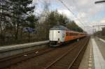 Olympia Triebzug 4241 durcheilt als Schnellzug Emmen-Zwolle Bahnhof Mari�nberg.