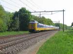 Zwei Koplopers (BR 4000) mit einem intercity zwischen Zwolle und Groningen bei Tynaarlo am 14-5-2008.
