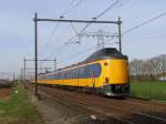 Koplopers 4063 und 4064  mit IC 10530 Leeuwarden-Zwolle bei Herfte am 2-4-2010.
