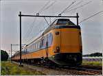 - Unterwegs in Noord-Brabant - Zwischen Hoeven und Etten-Leur brauste am 02.09.2011 zu meiner berraschung der Koploper 4055 in Richtung Breda.