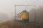 Koplopers 4038 und 4017 mit IC 1731 Den Haag CS-Enschede bei Holten am 19-11-2012.