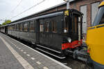 C 8104 ist einen historischer Steuerwagen der legend�ren Mat '24-Baureihe, welche aufgrund des eckigen �u�eren im Volksmund schnell den Spitznamen  Kastendose (Blokkendooos)  erhielt.