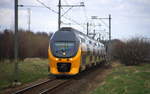 Ein Holländischer Doppeldecker aus 's-Hertogenbosch(NL) nach Maastricht(NL) und fährt durch Geleen-Lutterade und fährt in Richtung Maastricht(NL). 
Aufgenommen in Geleen-Lutterade(NL). 
Bei Sonne und Wolken am Kalten Vormittag vom 28.2.2017.