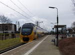 Ein Holländischer Doppeldecker aus Maastricht(NL) nach Alkmaar(NL) und fährt durch Geleen-Lutterade und fährt in Richtung Sittard(NL).