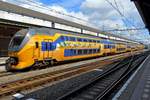 NS 9514 sagt am 15 Juli 2020 in Nijmegen uns, dass Mann im Zug ein nettes Buch lesen kan.