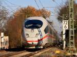 Ein Niederlndischer 406er ICE am 29.11.2011 auf den letzten Metern der Sdrampe von Aachen Hbf zum Buschtunnel und weiter nach Belgien mit dem Ziel Brssel.