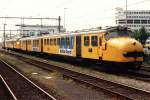 390 und 392 auf Bahnhof Leeuwarden am 29-6-94.