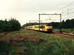 Plan V 436 + 853 + 914 + 424 mit Sonderzug Amsterdam CS-Nijmegen bei Ginkel am 25-8-1996.
