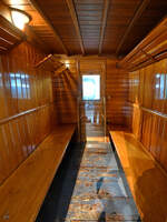 Im Bild eines der f�nf Abteile im 1874 gebauten 3.-Klasse-Wagen SSC 218, welches Platz f�r zehn Fahrg�ste bot. (Spoorwegmuseum Utrecht, September 2026) 