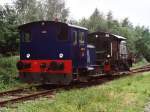 Dieselloks 13 und 17 (die ehemalige NS 259) der MBS auf Bahnhof Haaksbergen am 1-6-2000.