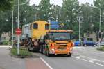 Unsere 662 auf die Tiefladeanhnger in Drachten fr die Fahrt nach Endpunkt Drachten am 20-6-2013. 