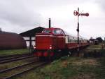 Lok 12 (ehemalige DL1 der Wittlager Kreisbahn) der Stichting Stadskanaal Rail (STAR) in Stadskanaal am 25-05-2006. Bild und scan: Date Jan de Vries.