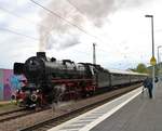 Stoom Stichting Nederland 01 1075 erreicht mit Sonderzug beim Dampfspektakel am 28.04.18 in Schweich Bahnhof 