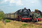 VSM 50 3654 zieht ein Dampfpendelzug durch Lieren am 4 September 2022.