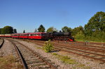 Hier ist meine Version der Doppelausfahrt vom Treffen in Simpelveld, rechts zieht die 1040 den Personenzug gen Kerkrade und links der Uerdinger ist auf dem Weg nach Vetschau.