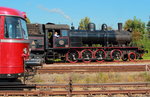 Parallelausfahrt der Uerdinger Schienenbusgarnitur (nach Vetschau) und der E2 1040 (nach Kerkrade) der ZLSM am 25.09.2016 in Simpelveld