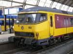 Der internationale IC nach Brssel-Sd wird gleich abfahren. Am Ende stand dieser Steuerwagen, vorne stand eine Belgische E-Lok der Br 11. 

Amsterdam Centraal, 14.07.2005