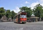 HTM GTL 3041 mit linie 17 nach Statenkwartier fhrt in richtung Gravenstraat am 11.06 2011.