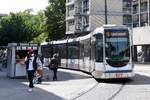 ROTTERDAM (Provinz Zuid-Holland), 02.06.2025, Straßenbahnzug 2034 als Straßenbahnlinie 5 nach Carnisselande zwischen den Stationen Lijnbaan und Beurs mitten in der Innenstadt