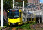 Connexxion Tram Nr. 5003 mit neuem Anstrich bei der Bahnunterfhrung  Leidseveertunnel  am 25.05.2012.