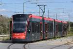 DEN HAAG (Provinz Zuid-Holland), 05.08.2017, Zug 5058 bei der Pause in Scheveningen Noorderstrand; dieser Zug fährt in Kürze als Linie 9 nach Vrederust